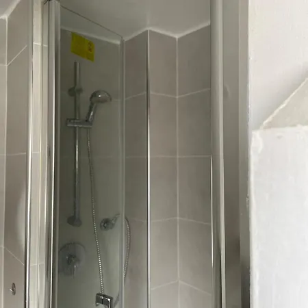 Saint Paul, Rue Pavee, - Id 1050 Apartament *