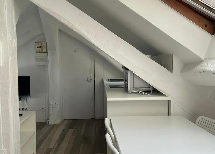 Διαμέρισμα Saint Paul, Rue Pavee, - Id 1050